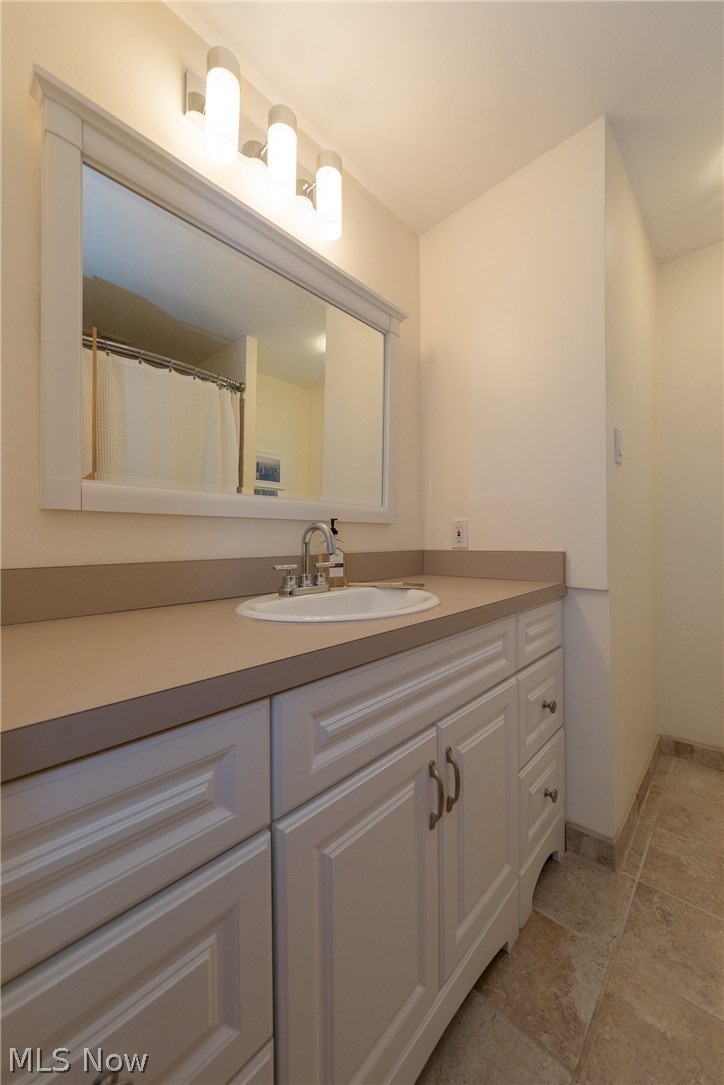 1879 Brainard Road Lyndhurst, OH 44124 - Photo 20 of 29