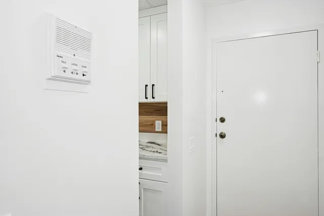 a picture of a bathroom