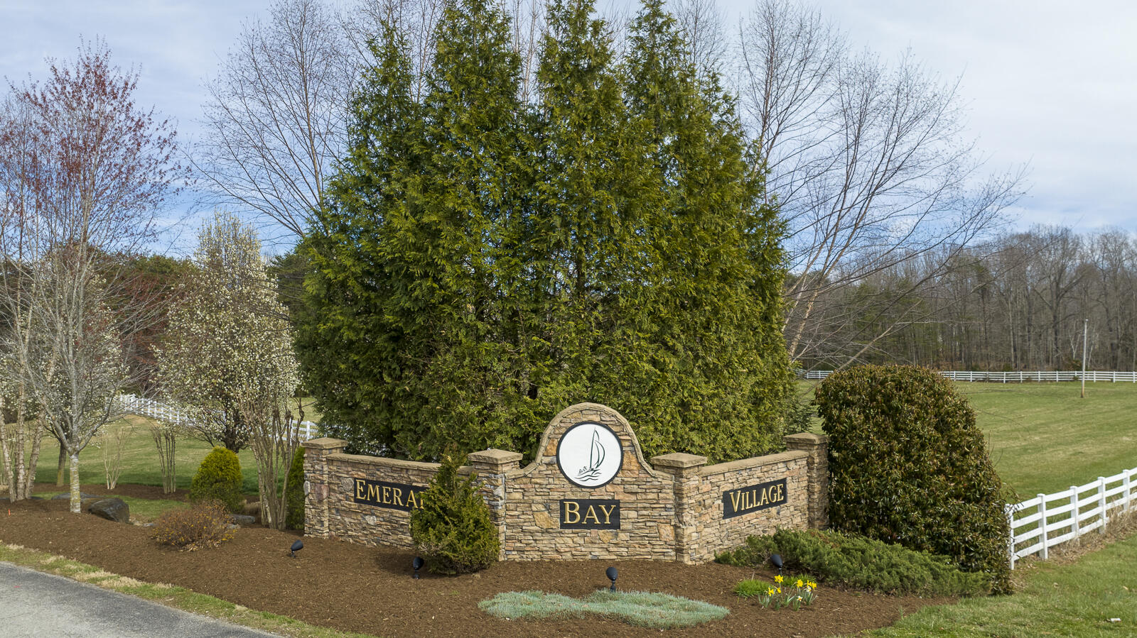 Lot 21 Diamond Ridge Lane Moneta, VA 24121 - Photo 2 of 44 Emerald Bay WEB-116