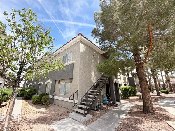 $1,490 | 10245 South Maryland Parkway, Unit 240, Las Vegas, NV 89183