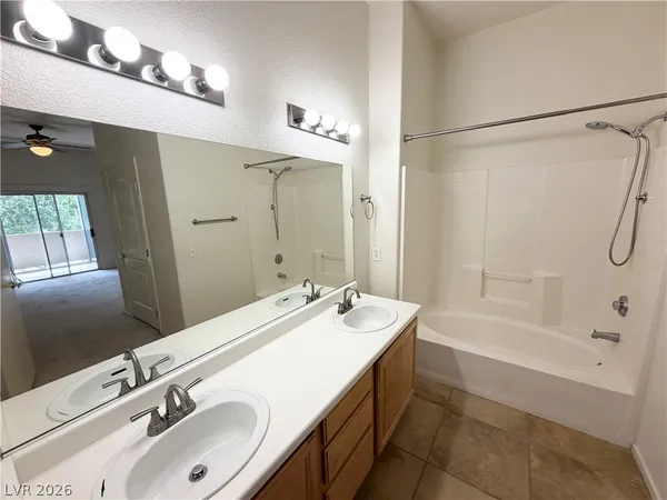 $1,490 | 10245 South Maryland Parkway, Unit 240, Las Vegas, NV 89183