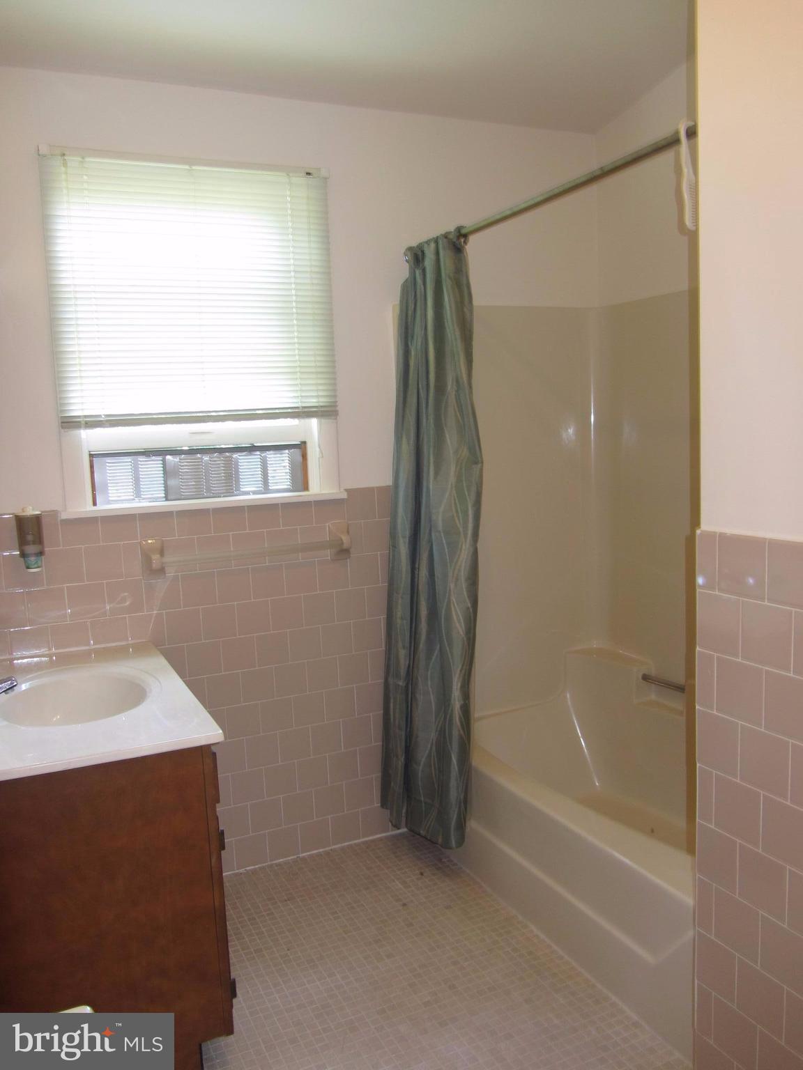 11802 Manor Road Glen Arm, MD 21057 - Photo 16 of 21 Bath (Master)