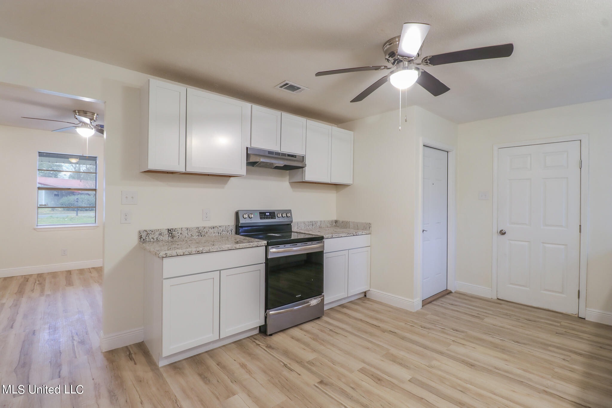 11440 Klein Road Gulfport, MS 39503 - Photo 6 of 20 B926C1A3-B657-4D12-A30D-3E9BC1F83109