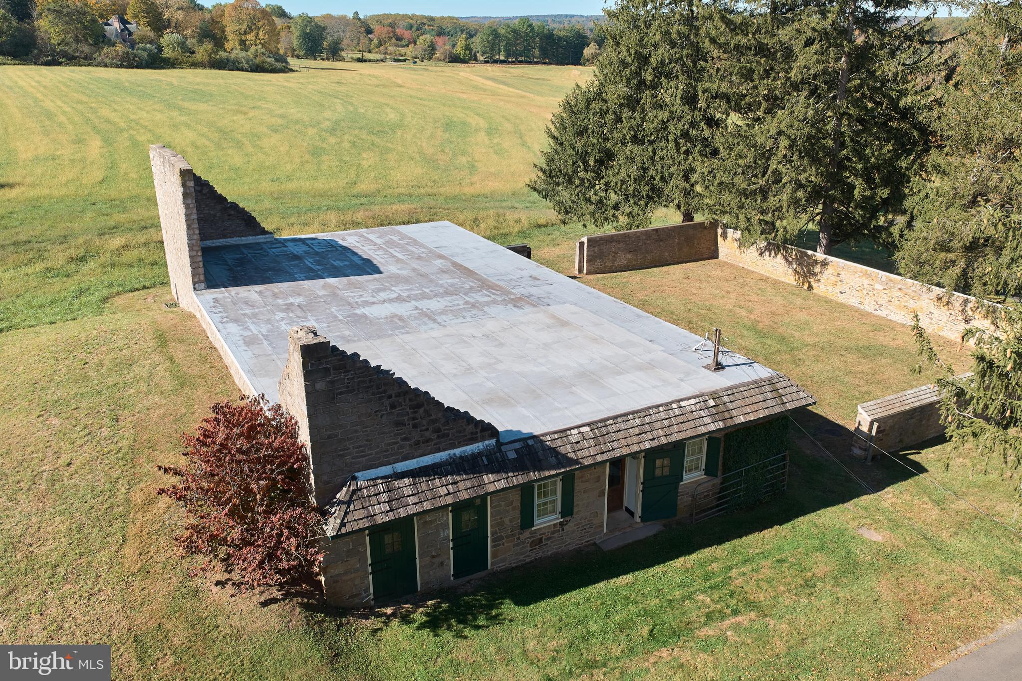 6832 Paxson Road New Hope, PA 18938 - Photo 11 of 36 Gallery Image 11