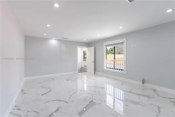 $16,000 | 1600 Micanopy Avenue, Miami, FL 33133