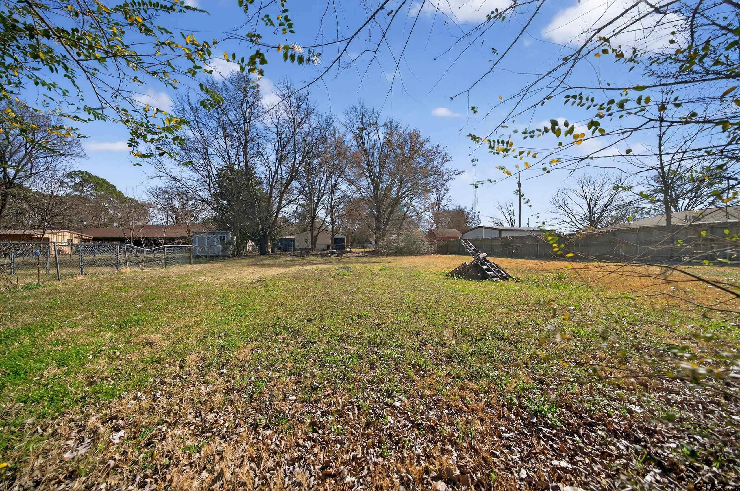 620 Ravine Street Emory, TX 75440 - Photo 26 of 39