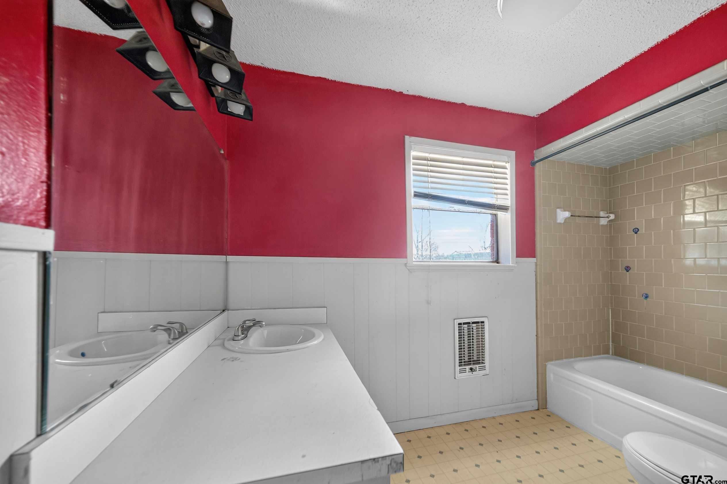 620 Ravine Street Emory, TX 75440 - Photo 38 of 39