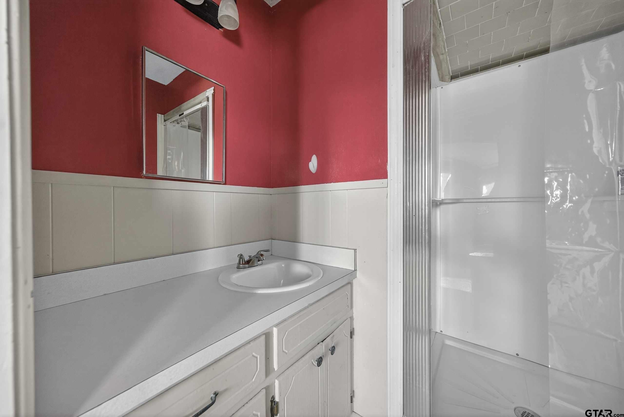 620 Ravine Street Emory, TX 75440 - Photo 4 of 39