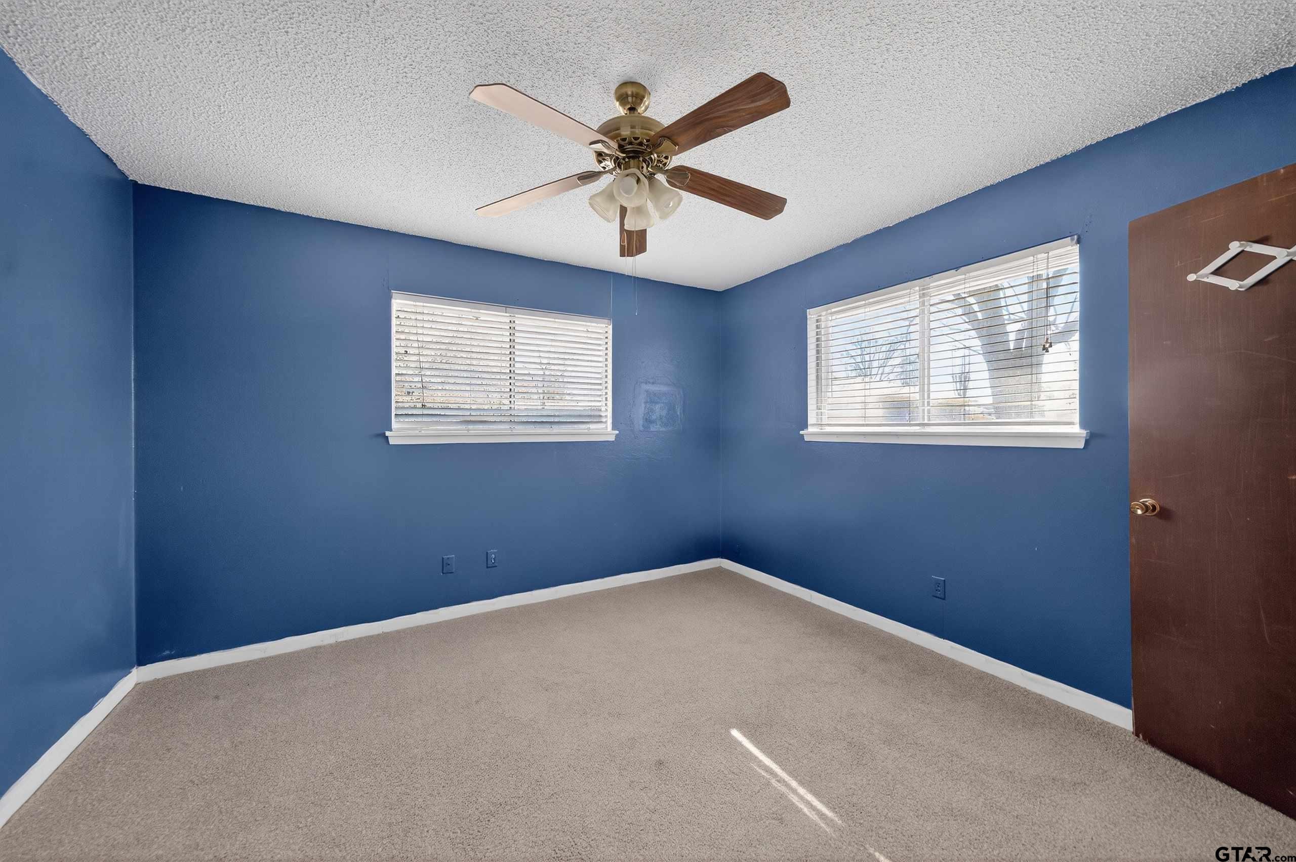 620 Ravine Street Emory, TX 75440 - Photo 5 of 39