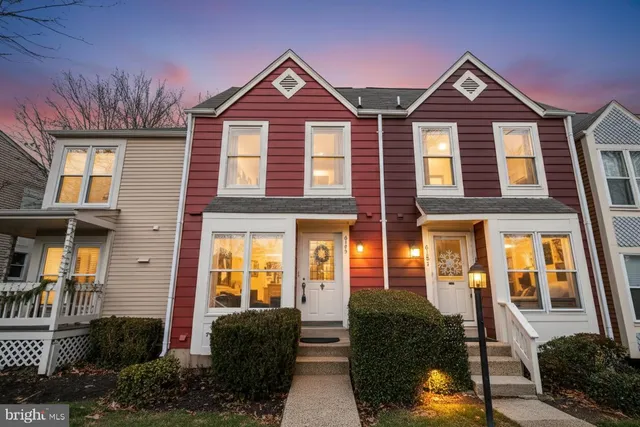 $524,900 | 6185 Little Valley Way, Alexandria, VA 22310