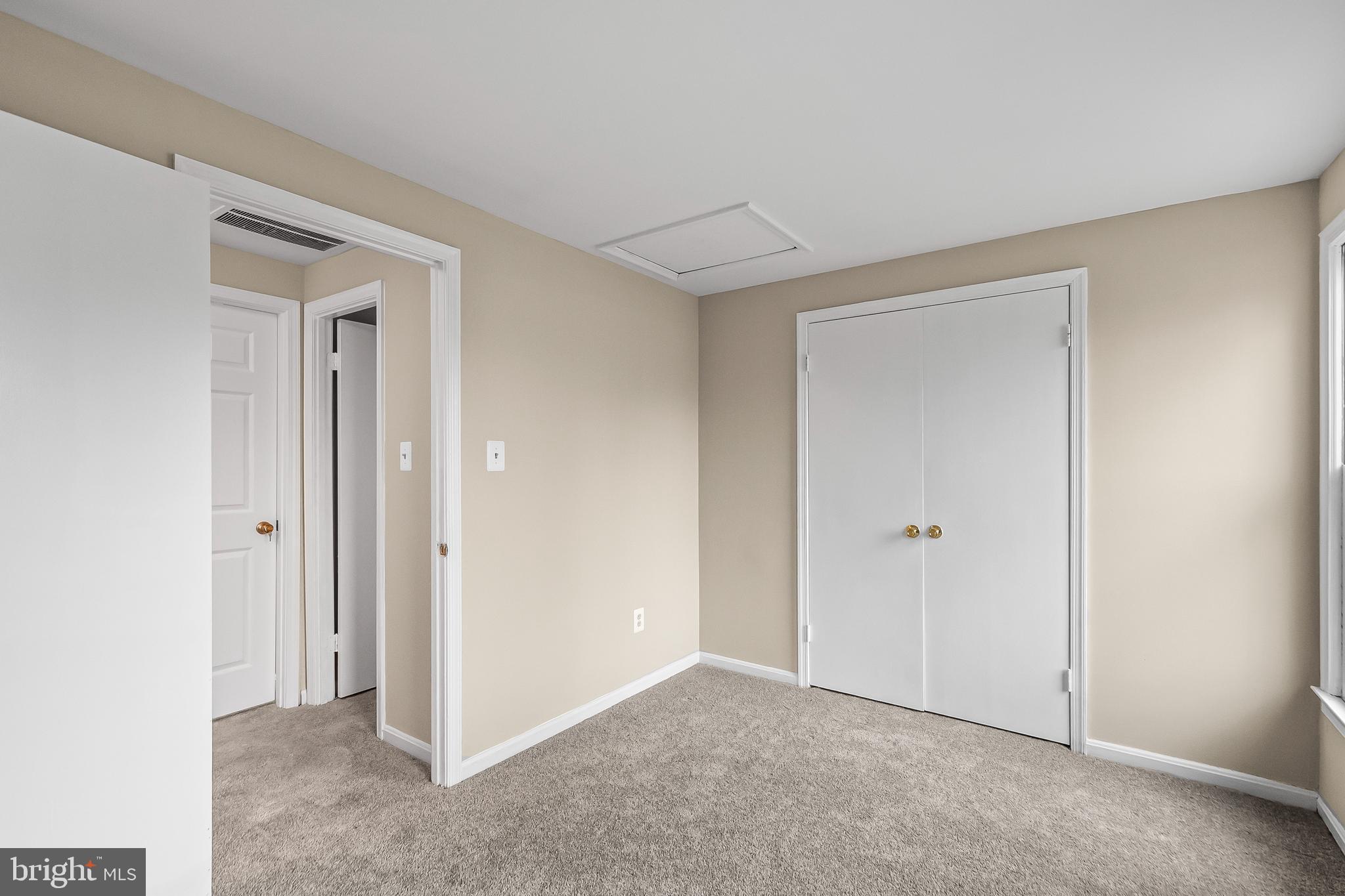 6185 Little Valley Way Alexandria, VA 22310 - Photo 21 of 44 a view of an empty room and closet area