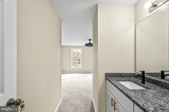 $524,900 | 6185 Little Valley Way, Alexandria, VA 22310