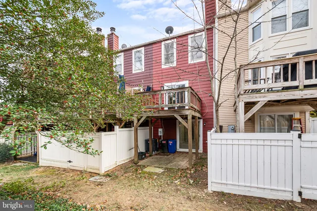 $524,900 | 6185 Little Valley Way, Alexandria, VA 22310