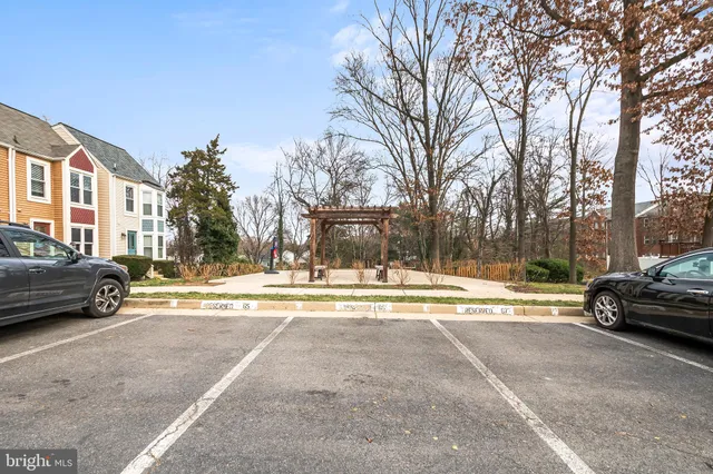 $524,900 | 6185 Little Valley Way, Alexandria, VA 22310