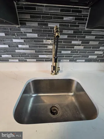 $524,900 | 6185 Little Valley Way, Alexandria, VA 22310