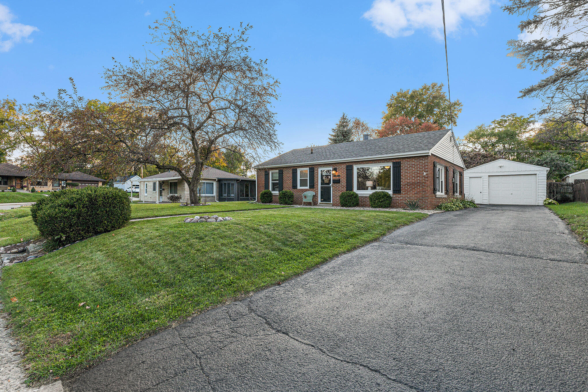 705 George Street Valparaiso, IN 46385 - Photo 17 of 19 2038x1359