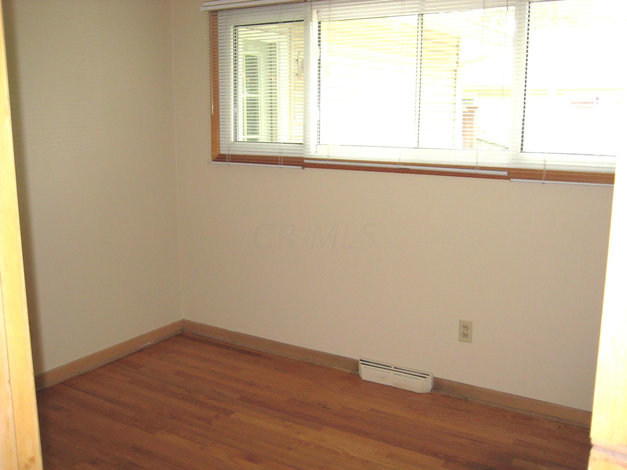 2393 Bristol Road Columbus, OH 43221 - Photo 21 of 28