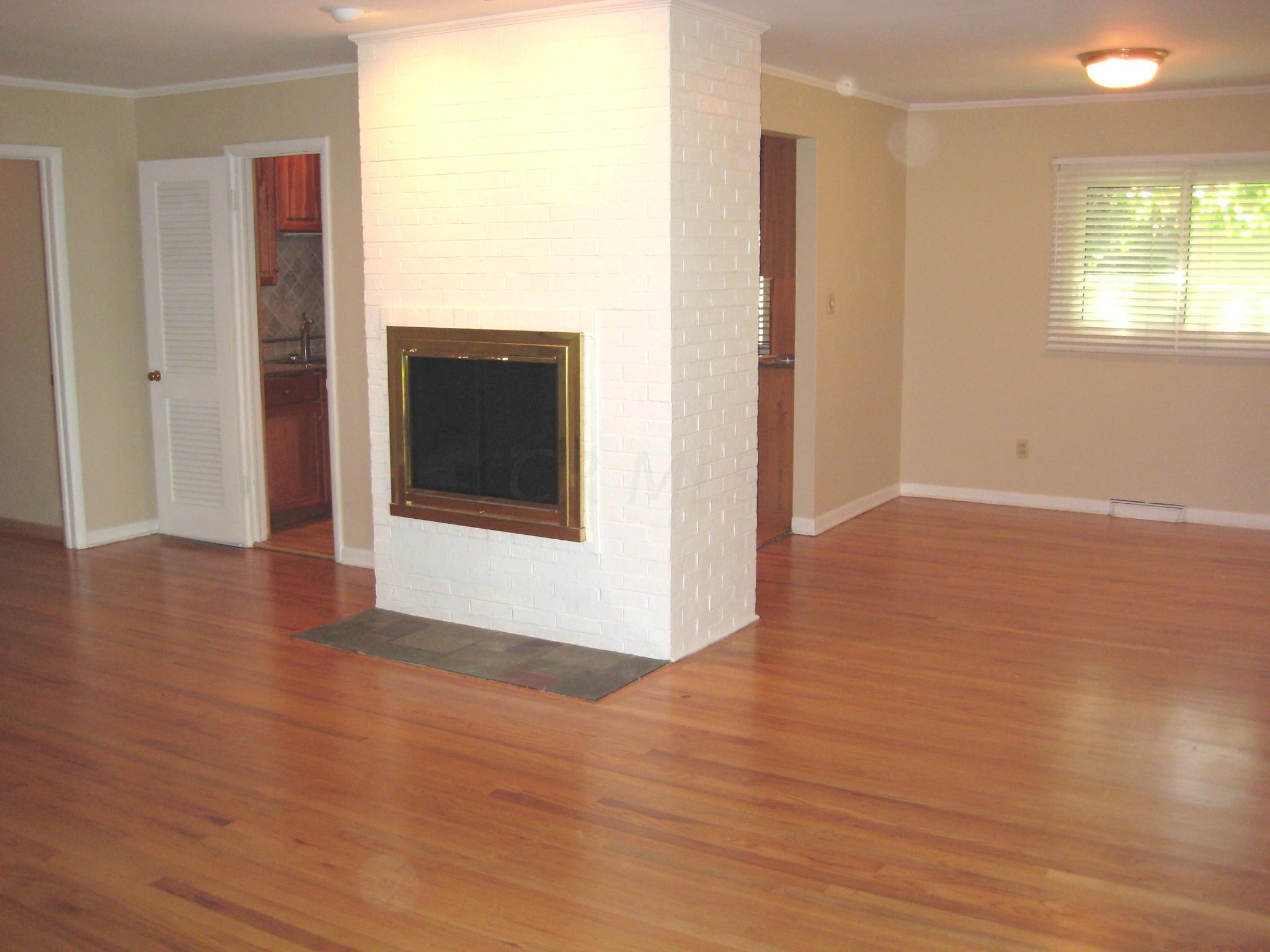 2393 Bristol Road Columbus, OH 43221 - Photo 9 of 28