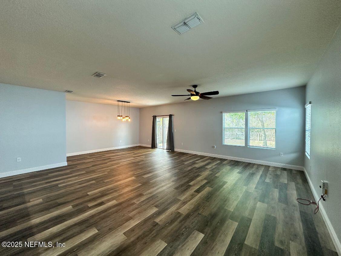194 Ashby Landing Way St. Augustine, FL 32086 - Photo 6 of 20 Living dining area