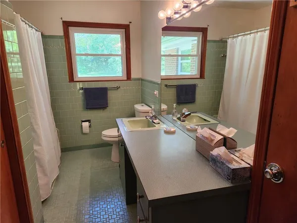 $2,925 | 2324 Clairmont Road, Atlanta, GA 30329