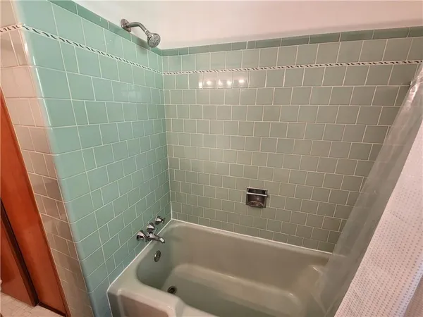 $2,925 | 2324 Clairmont Road, Atlanta, GA 30329