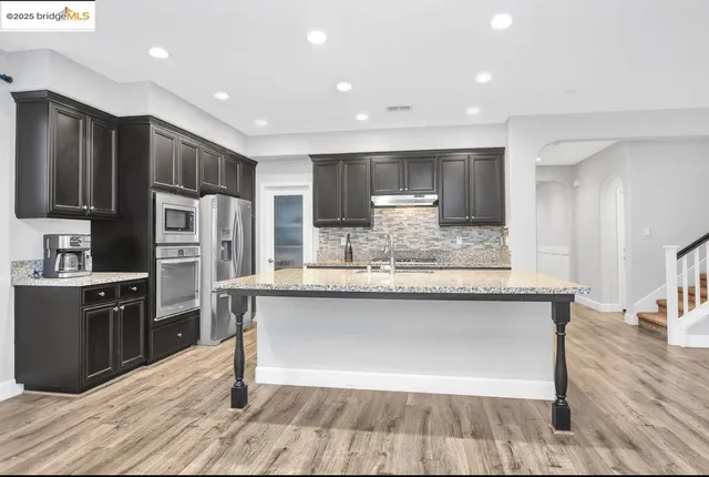 $899,000 | 8461 Pinehollow Circle, Discovery Bay, CA 94505