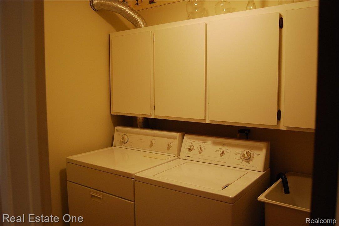 1865 Christy Court, Unit 202 Rochester, MI 48309 - Photo 19 of 19 First Floor Laundry