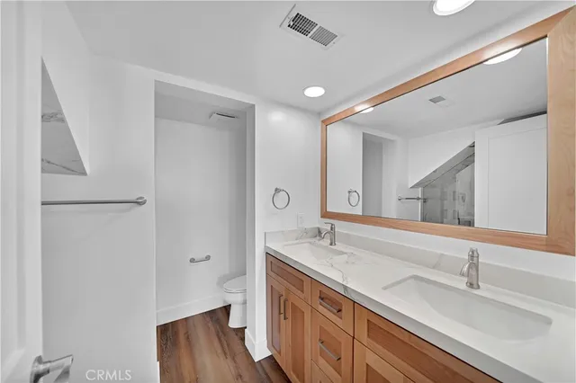 a view of entryway and hall