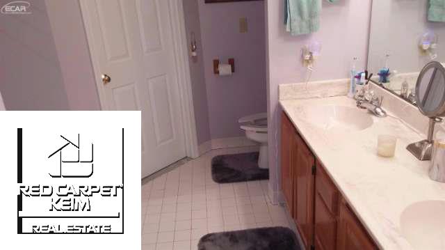 16519 Whitaker Road Fenton, MI 48430 - Photo 15 of 22 21119900-14.JPG