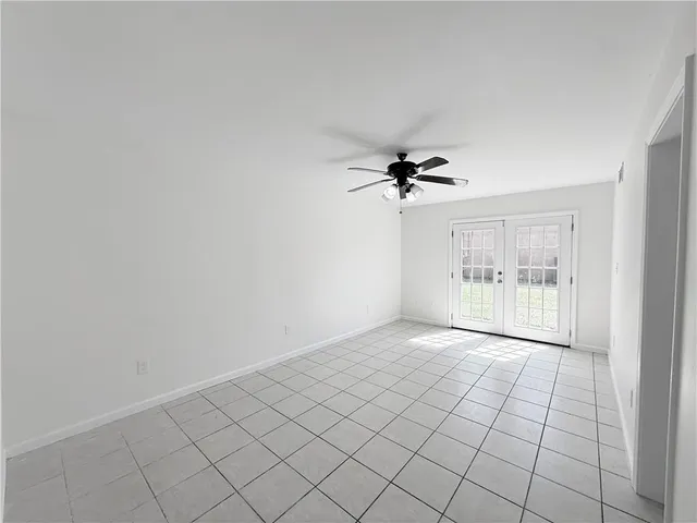 $1,250 | 2525 Riverland Drive, Unit 102, Chalmette, LA 70043