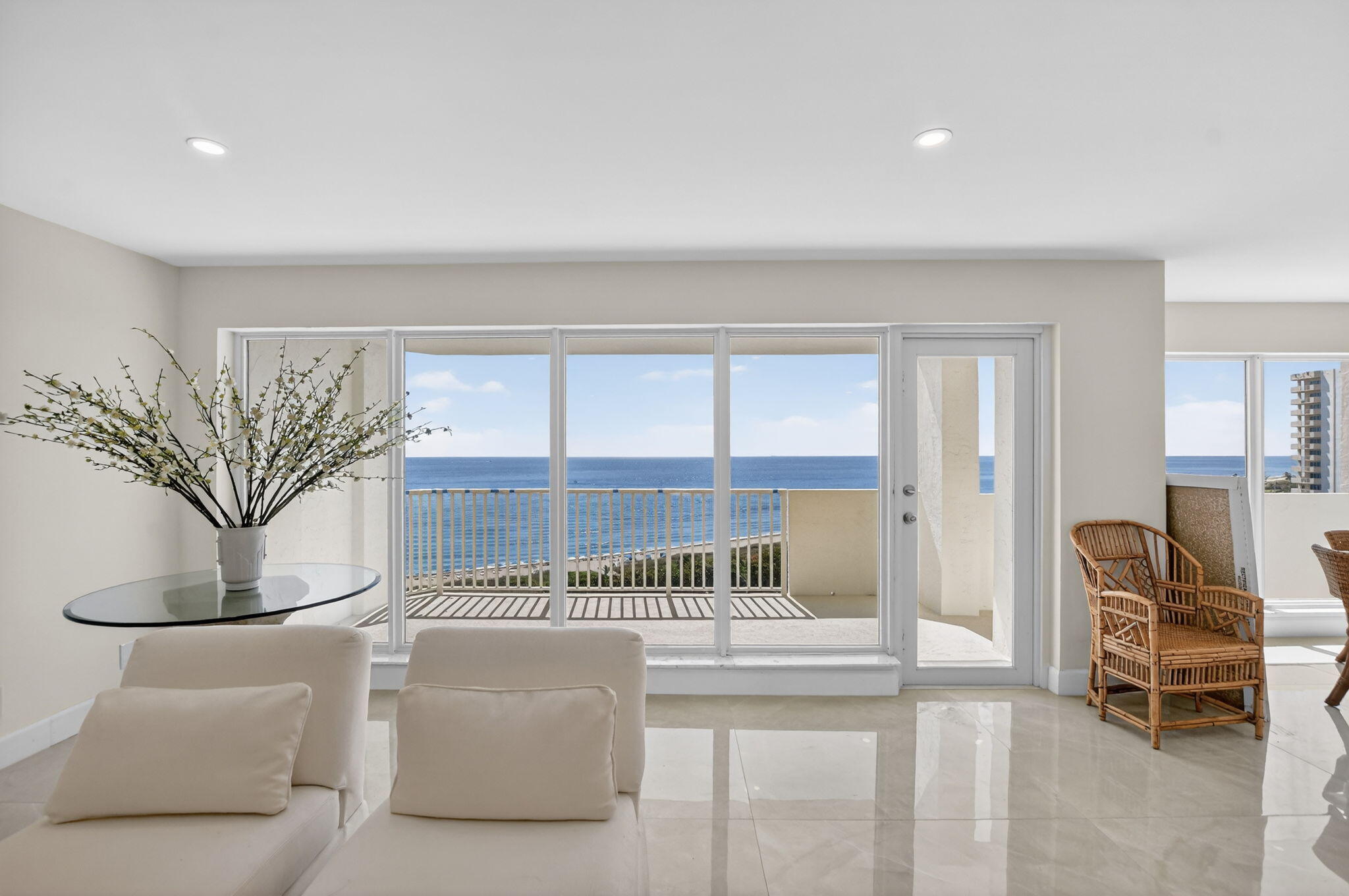 4301 North Ocean Boulevard, Unit 1105 Boca Raton, FL 33431 - Photo 2 of 32 2