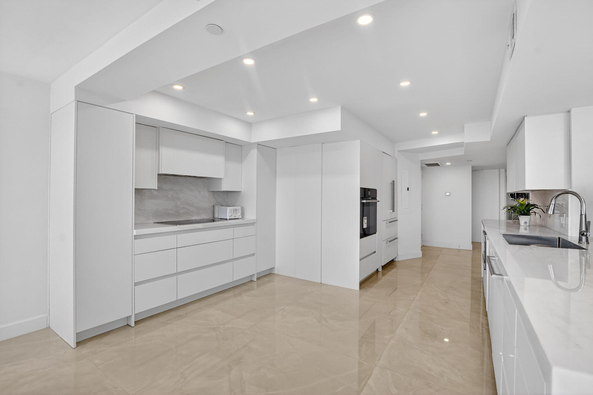 4301 North Ocean Boulevard, Unit 1105 Boca Raton, FL 33431 - Photo 10 of 32 10