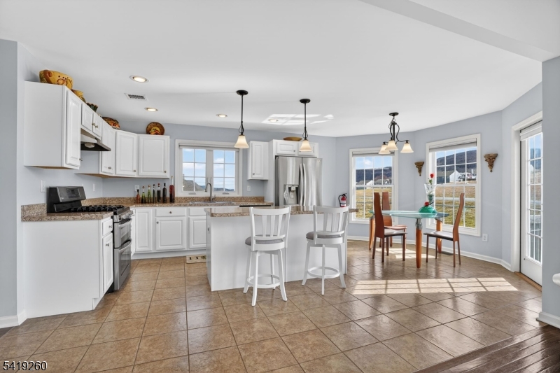 4 Coventry Road Hamburg, NJ 07419 - Photo 11 of 44