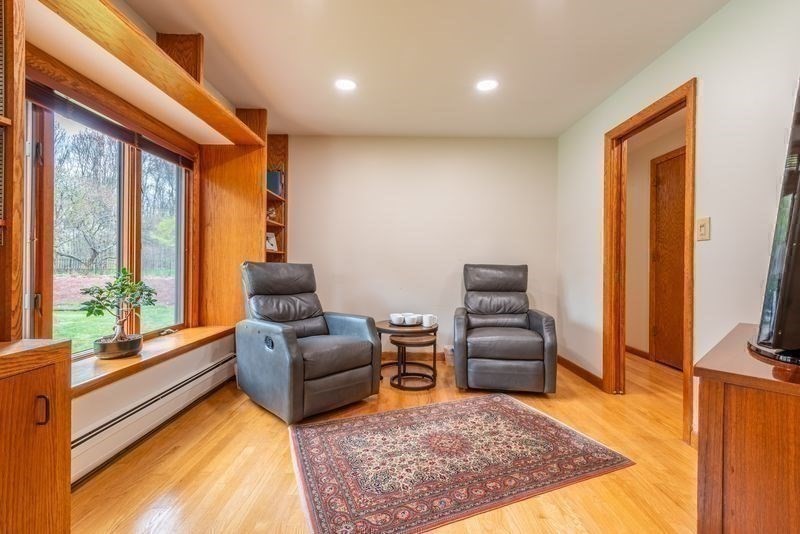 560 Middle Street Amherst, MA 01002 - Photo 22 of 40