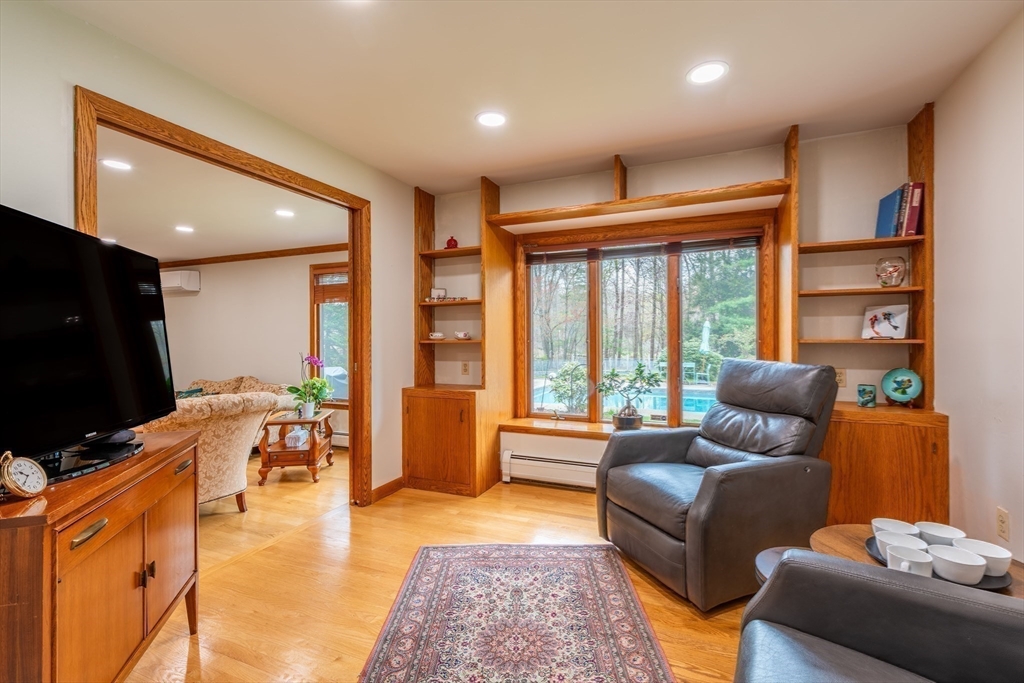 560 Middle Street Amherst, MA 01002 - Photo 23 of 40