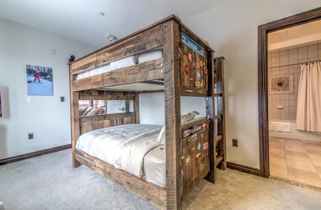 $1,050,000 | 759 Stratton Mountain Road, Unit 239, Stratton, VT 05155