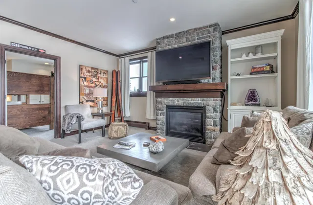 $1,050,000 | 759 Stratton Mountain Road, Unit 239, Stratton, VT 05155