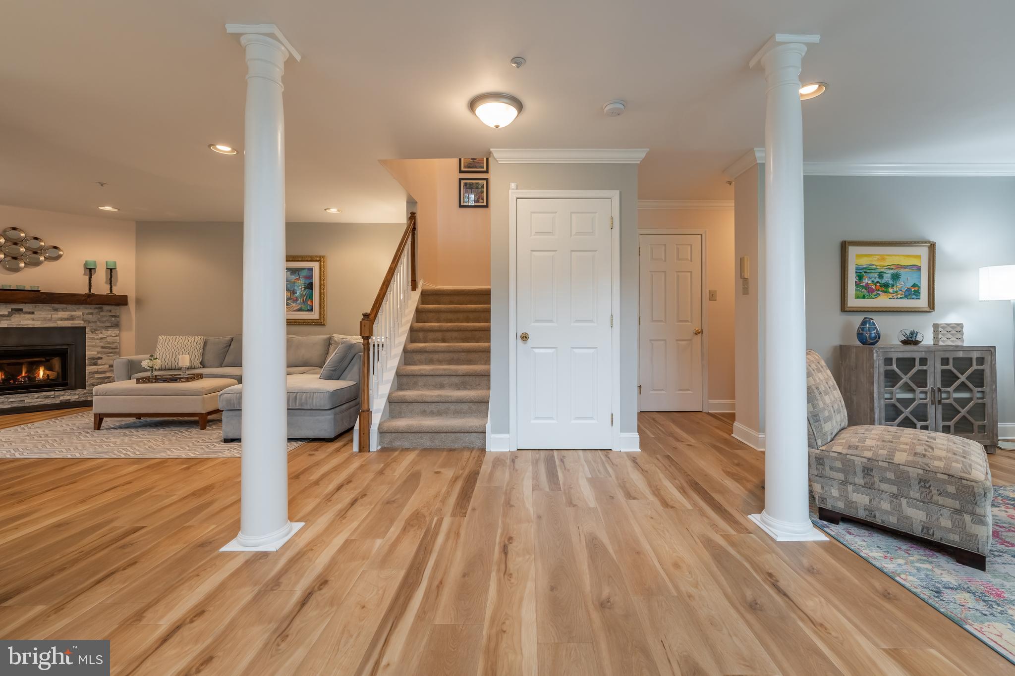 3214 Riding Court Chalfont, PA 18914 - Photo 6 of 51 Foyer