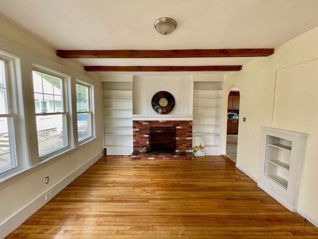 259 Massasoit Road Worcester, MA 01604 - Photo 3 of 16