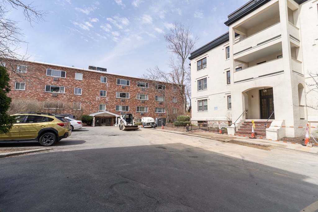17 Radcliffe Road, Unit 10 Boston, MA 02134 - Photo 2 of 32