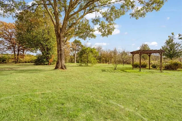 $450,000 | 40 Sheryl Lane, Denison, TX 75021