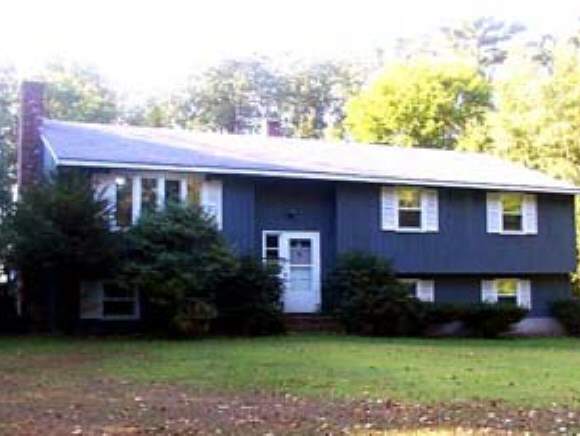 13 Hawkwood Road Sandown, NH 03873 - Photo 1 of 1 Gallery Image 1