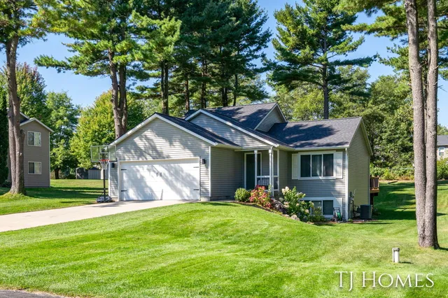 $335,000 | 7358 High Timber Drive, Greenville, MI 48838