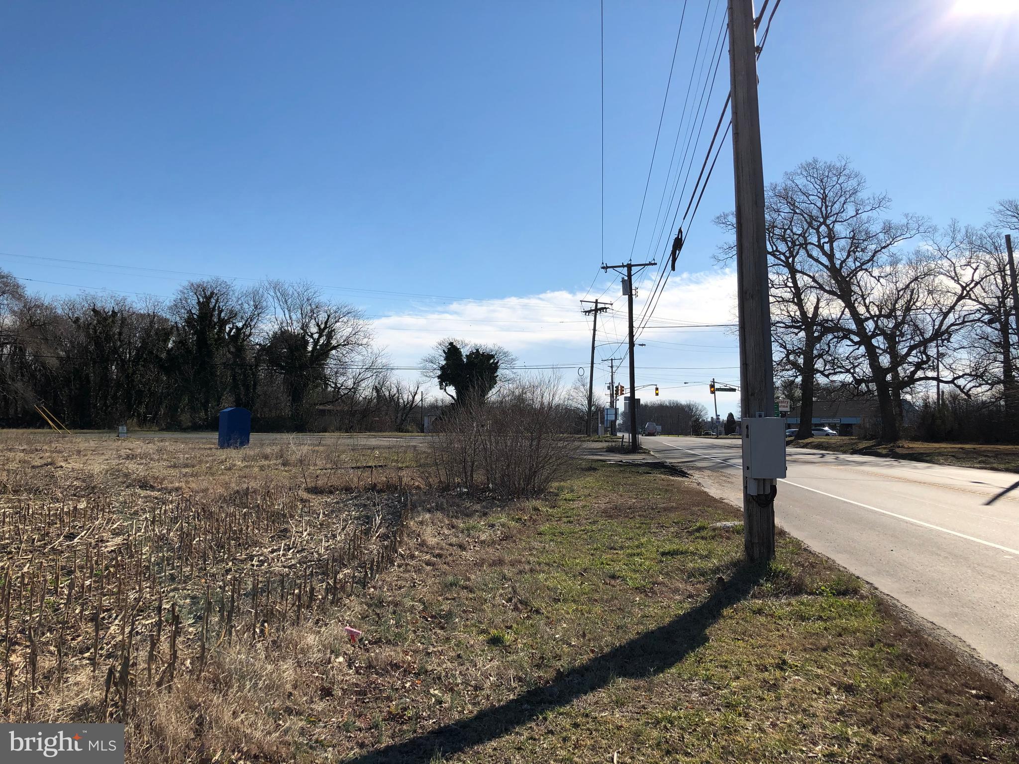 1444 Harding Highway Newfield, NJ 08344 - Photo 6 of 6 a view of a yard with wooden fence