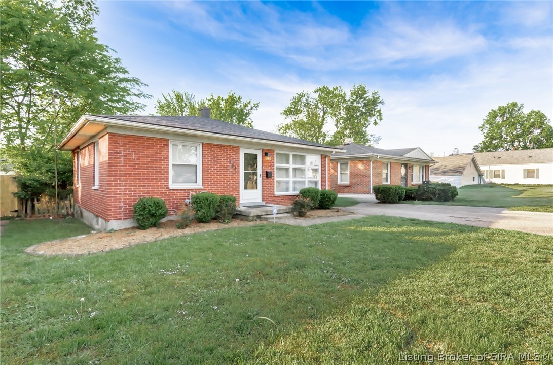 124 Conner Street New Albany, IN 47150 - Photo 3 of 61