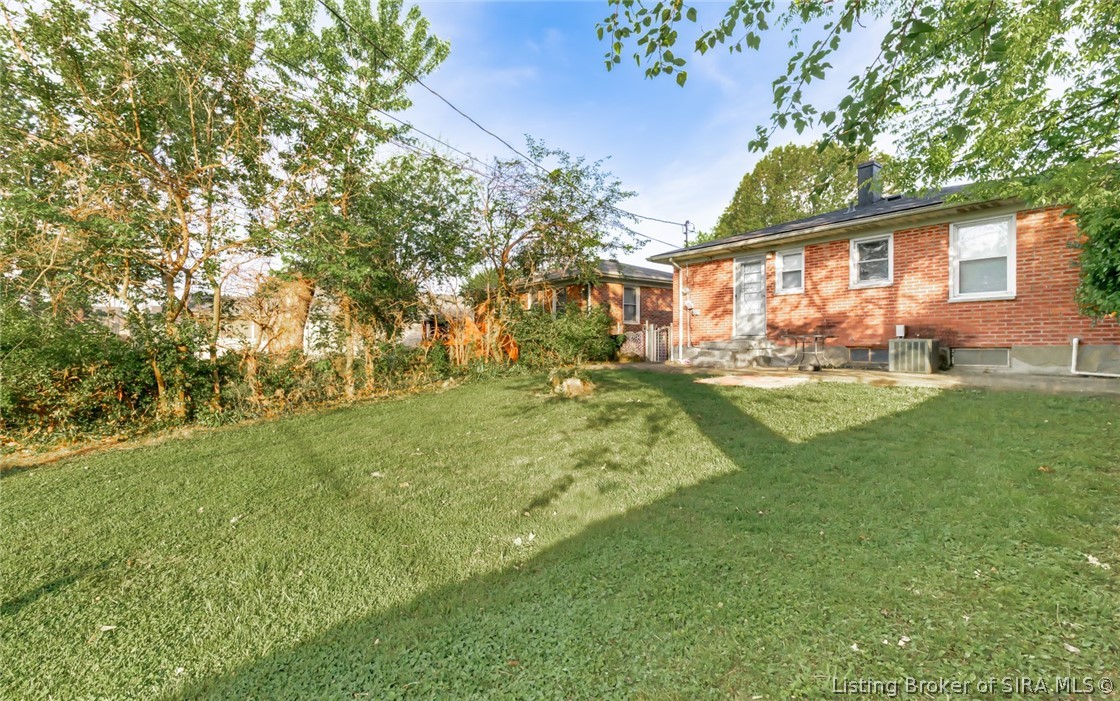 124 Conner Street New Albany, IN 47150 - Photo 10 of 61