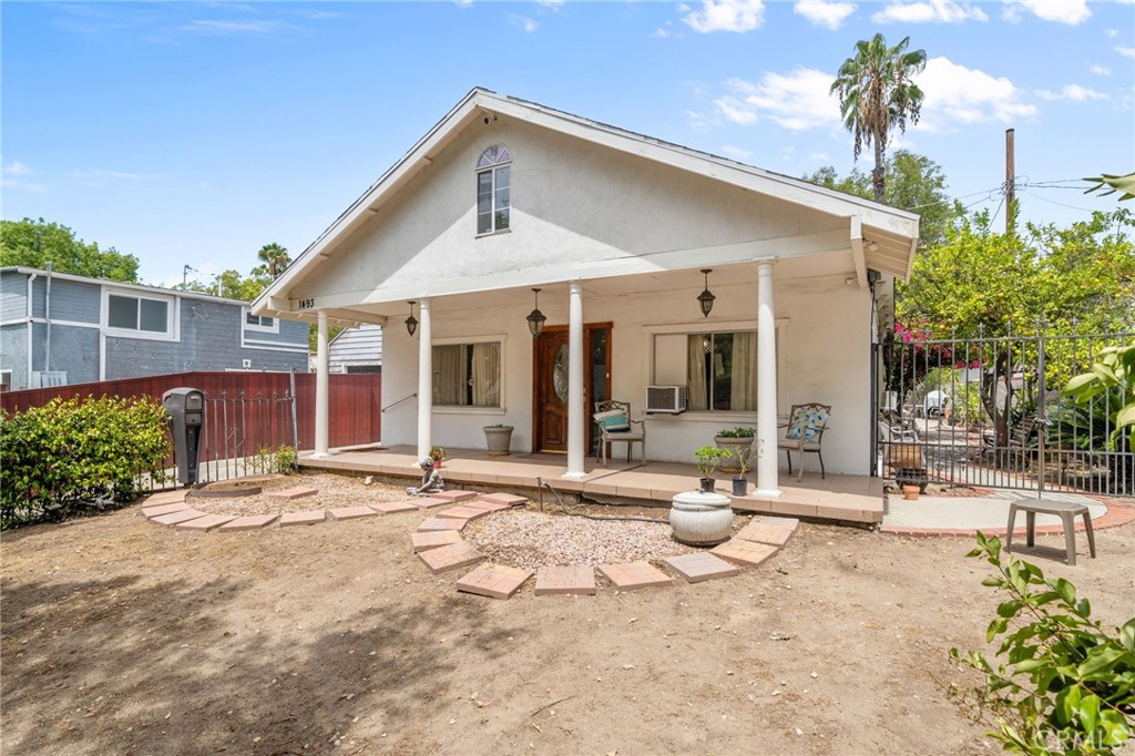 1493 Whitefield Road Pasadena, CA 91104 - Photo 5 of 50 Gallery Image 5