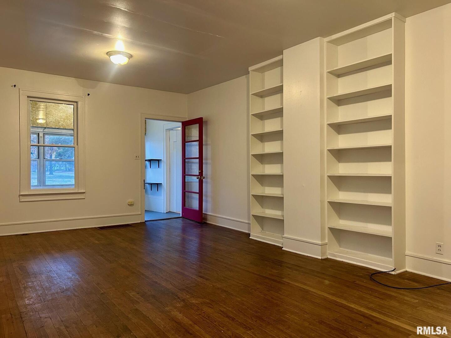 1004 West Mill Street Carbondale, IL 62901 - Photo 5 of 29