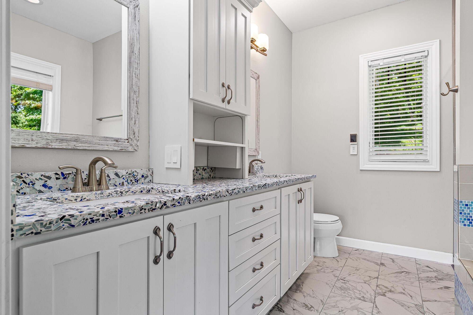 N5076 Wildflower Lane Hamilton, WI 54669 - Photo 15 of 56 Private primary bath
