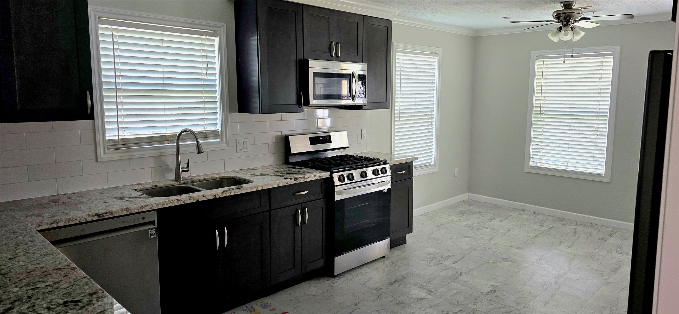 1209 George Street Rosenberg, TX 77471 - Photo 6 of 23